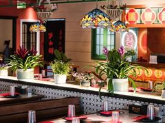 -沪小胖小龙虾(淮海中路旗舰店)