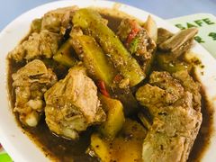 凉瓜排骨-成记酱蒸松鱼头