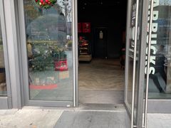 -星巴克(七宝领展广场1F店)