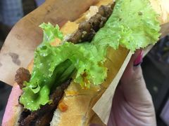 -Bánh Mì Huynh Hoa