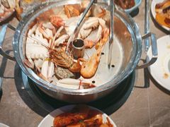 -渔纬港海鲜自助餐厅(湖里万达店)