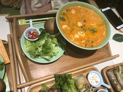 冬阴功海鲜粉-越弥越南传统美食馆