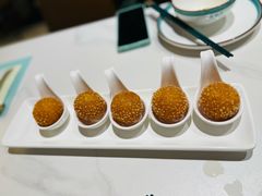 椰香西米流心丸子-喜势点·糖沙翁手工茶点·本地人茶居(永庆坊店)