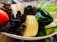 -小天鹅火锅·一线江景洪鼎旗舰店(洪崖洞店)
