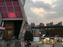 -证大大拇指广场(芳甸路店)