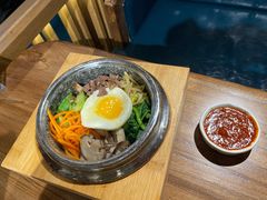 牛肉拌饭-明洞阿姨·韩式酱蟹烤肉·创意料理(三元桥店)