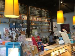 -猫的天空之城概念书店(杭州南宋御街店)