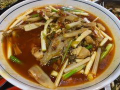 -郭婆婆疯子鸡·土货江湖菜馆