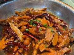 -昱龙大盆牛蛙馆(三兴街总店)