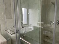 -上海漕河泾万丽酒店