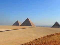 -吉萨金字塔群