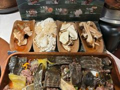 -芸山季·云南山珍菌火锅(人民广场来福士店)