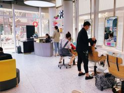 -PE SALON 