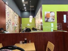 大堂-吉祥馄饨(虹桥火车站店)