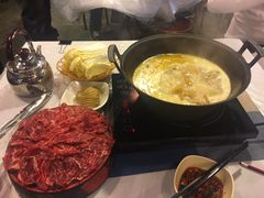 -鲜入围煮花胶鸡海鲜火锅