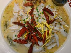 -鱼亨小鲜酸菜鱼(大信店)