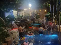 -泉城欧乐堡戏水湾艺术养生温泉