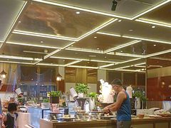 -大中华希尔顿酒店-念自助餐·嗨啤·小龙虾