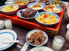 -蓝田九大碗民俗食府(蓝田店)