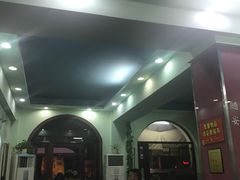 -丽虹云南过桥米线(兴工街店)