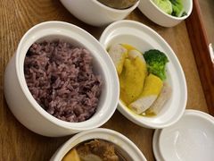 -雪梅月子中心(华侨城店)