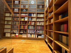-外研书店(北京外国语大学西校区北外国际大厦店)