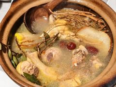 石橄榄雪梨竹园鸡煲-陶兰居·手工点心·粤菜(圆融时代广场店)
