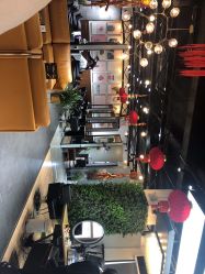 -FRIDAY星期五专业美发沙龙