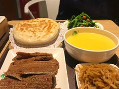 -李连贵熏肉大饼(金隅嘉品Mall店)