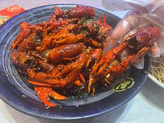 -肥肥虾庄·金牌油焖大虾(首义路店)