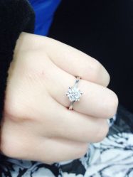 -威德钻石-克拉钻大本营(南京东路店)