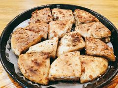 料理烤特色火烧-老东镇啤酒屋海鲜加工·蒸汽海鲜·海鲜烧烤(台东店)