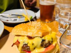 经典大汉堡-The Diner X餐厅(青岛万象城店)