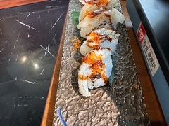 火炙裙边寿司-九井澤精致料理(金茂店)