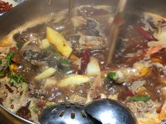 -大众跷脚牛肉馆·非遗传承单位(峨眉山店)