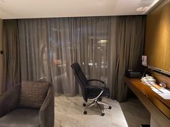 -上海滴水湖皇冠假日酒店
