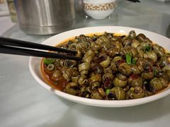 炒螺丝-小六农家乐(崇明西沙湿地店)