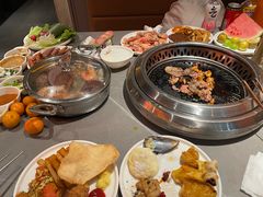 -黑金·寻焰自助百汇·烤肉·火锅(中街店)