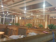 -咱屯子铁锅炖直营店(南湖大路店)