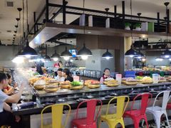 自助取餐区-汤响自助回转火锅百汇(乐峰广场店)