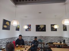 -黄阿姨锅贴大王(万航渡路店)