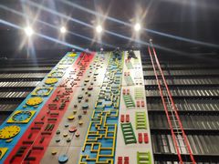 -极限PLAY运动娱乐新世界·团建派对潮玩休闲馆·室内蹦极高空游乐园