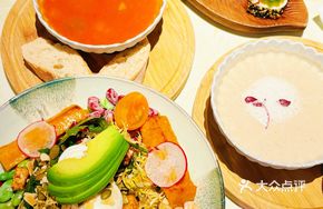 Tomacado Signature Honey Roasted Pumpkin Salad (V)