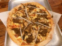 烤牛肉披萨-I HOLIC艾豪丽披萨(KKone店)