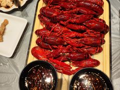 -肥肥虾庄·金牌油焖大虾(杨园滨江时代walk店)