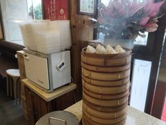 -笑来喜馄饨小笼工坊店(湖滨街店)