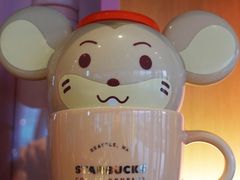 -星巴克(西藏路店)