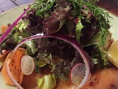 三文鱼蔬菜色拉-MIKAKU(万达广场上海宝山店)