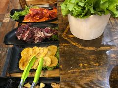 -胡悦里韩式烤肉(芝罘万达广场店)