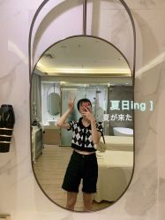 -香港倾城国际·美容美体中心